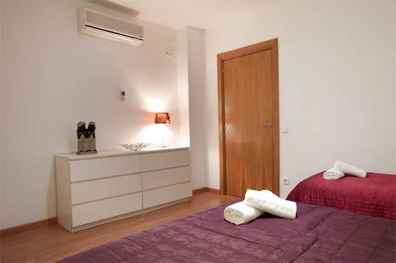 Apbcn Sagrada Familia Font Apartment Barcelona Spain